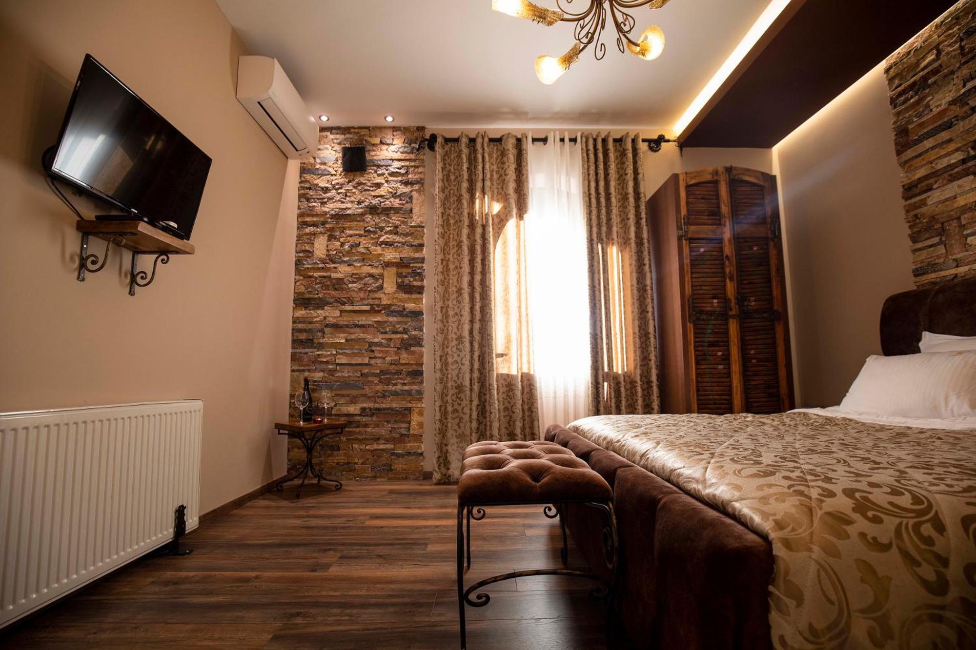 Vila Eden Boutique Hotel Korce Zimmer foto